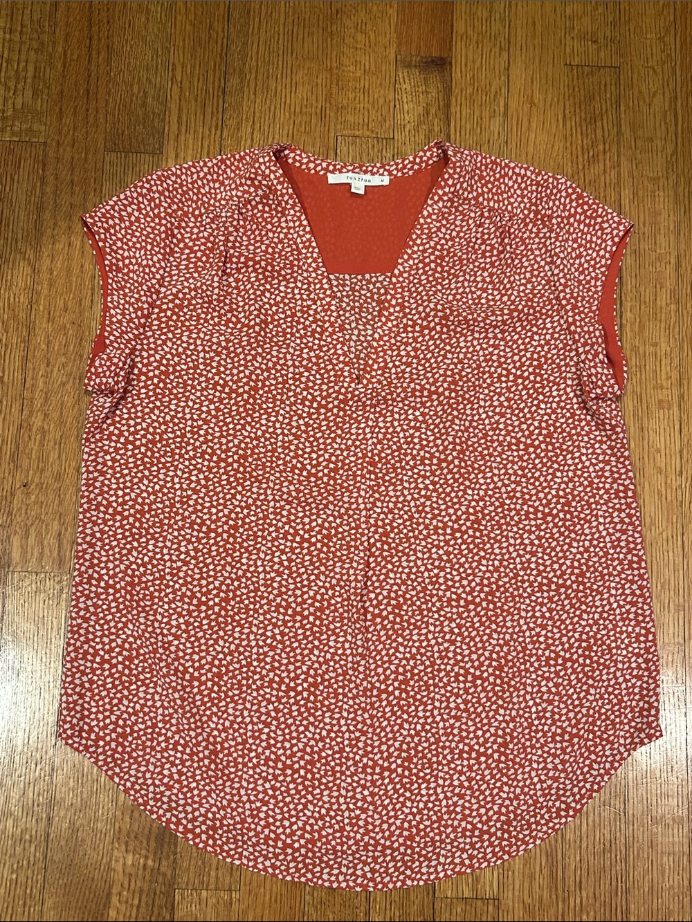 fun 2 fun Coral Red Ditsy Print Cap Sleeve Blouse Size Medium